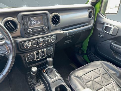 Used 2019 Jeep Wrangler Unlimited Sport S image 26