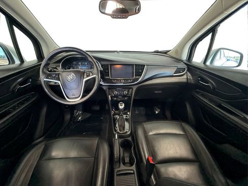 Used 2020 Buick Encore Essence image 28