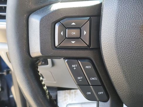 Used 2017 Ford F150 XLT w/ Equipment Group 301A Mid image 10