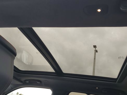 Used 2022 Jeep Grand Wagoneer Series II w/ Convenience Group III image 11