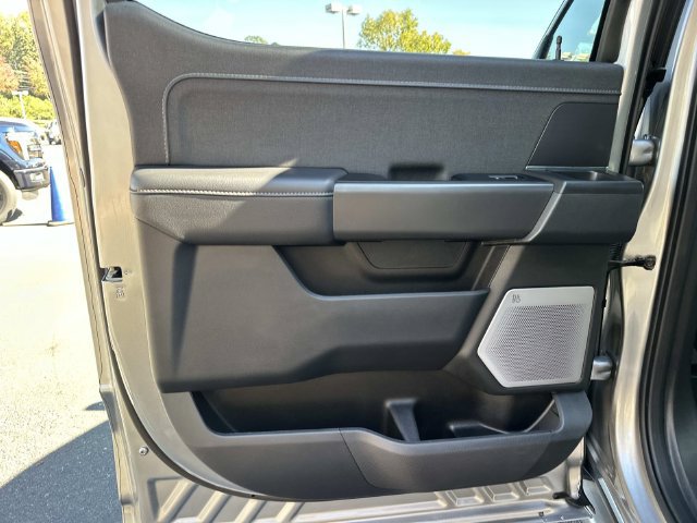 Used 2025 Ford F150 Lariat w/ Equipment Group 502A High AWD/4WD image 32