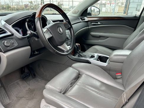 Used 2011 Cadillac SRX Luxury image 9