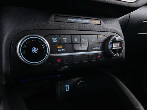 Used 2020 Ford Escape SE AWD/4WD image 17