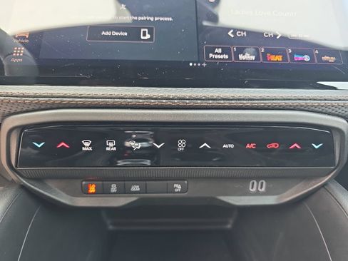 New 2026 Jeep Cherokee Limited AWD/4WD image 21