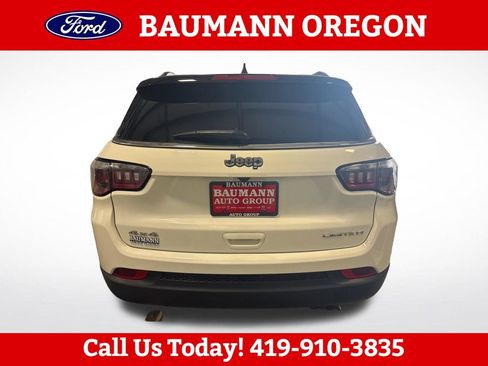 Used 2018 Jeep Compass Limited AWD/4WD image 4