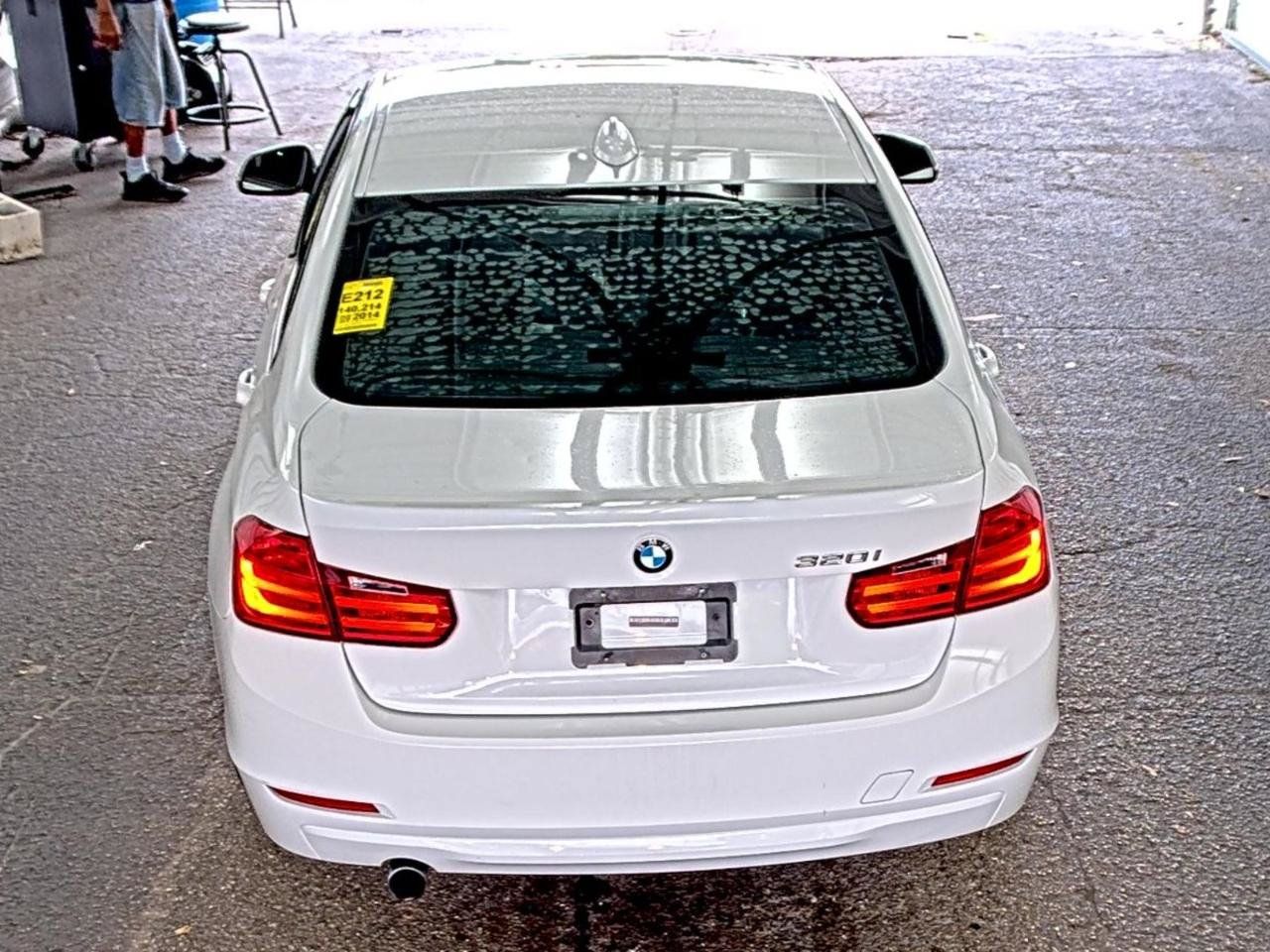 Used 2014 BMW 320i Sedan RWD image 4