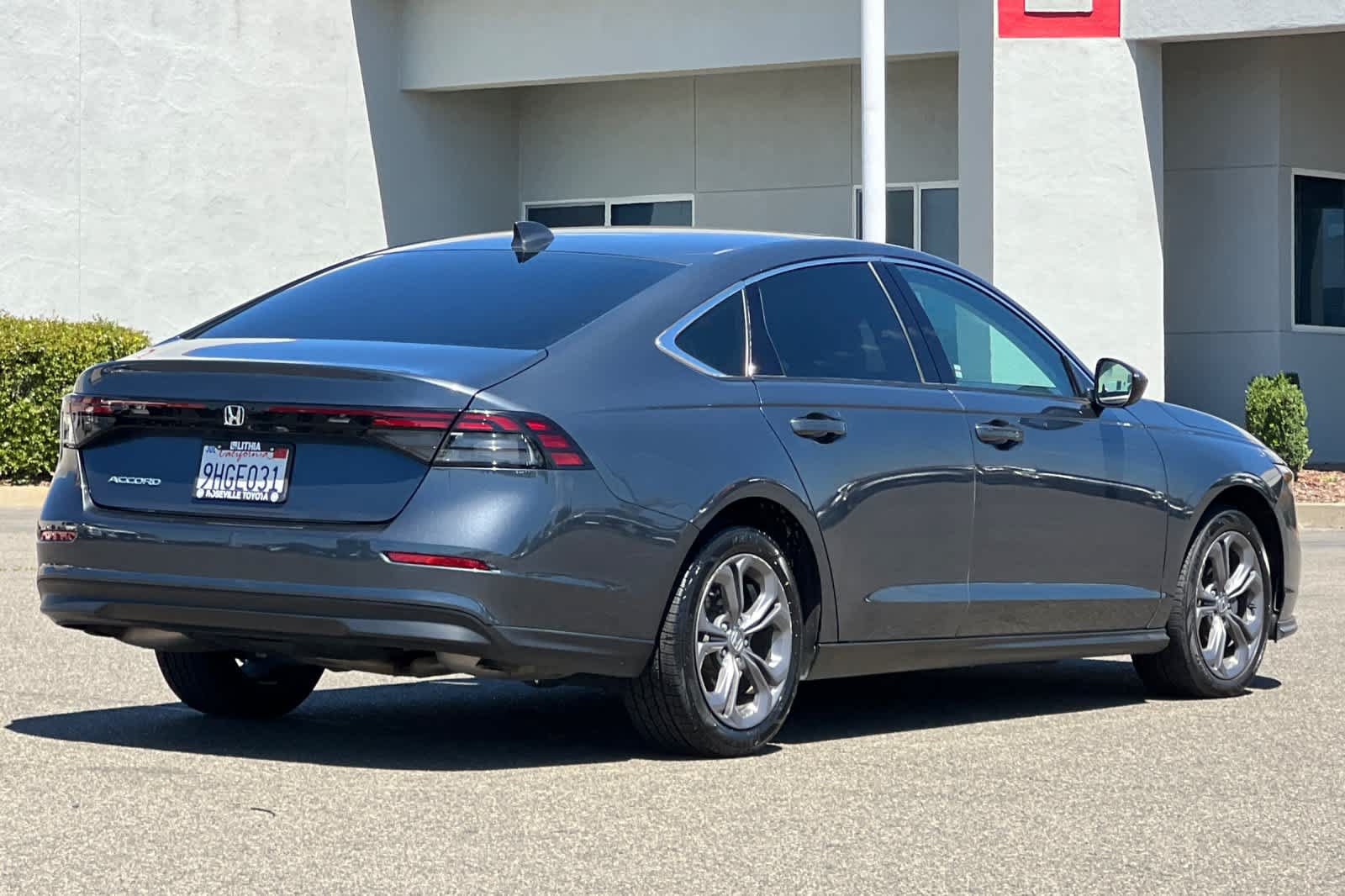 Used 2023 Honda Accord EX image 2