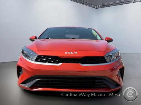Used 2023 Kia Forte LXS w/ LXS Technology Package FWD image 5