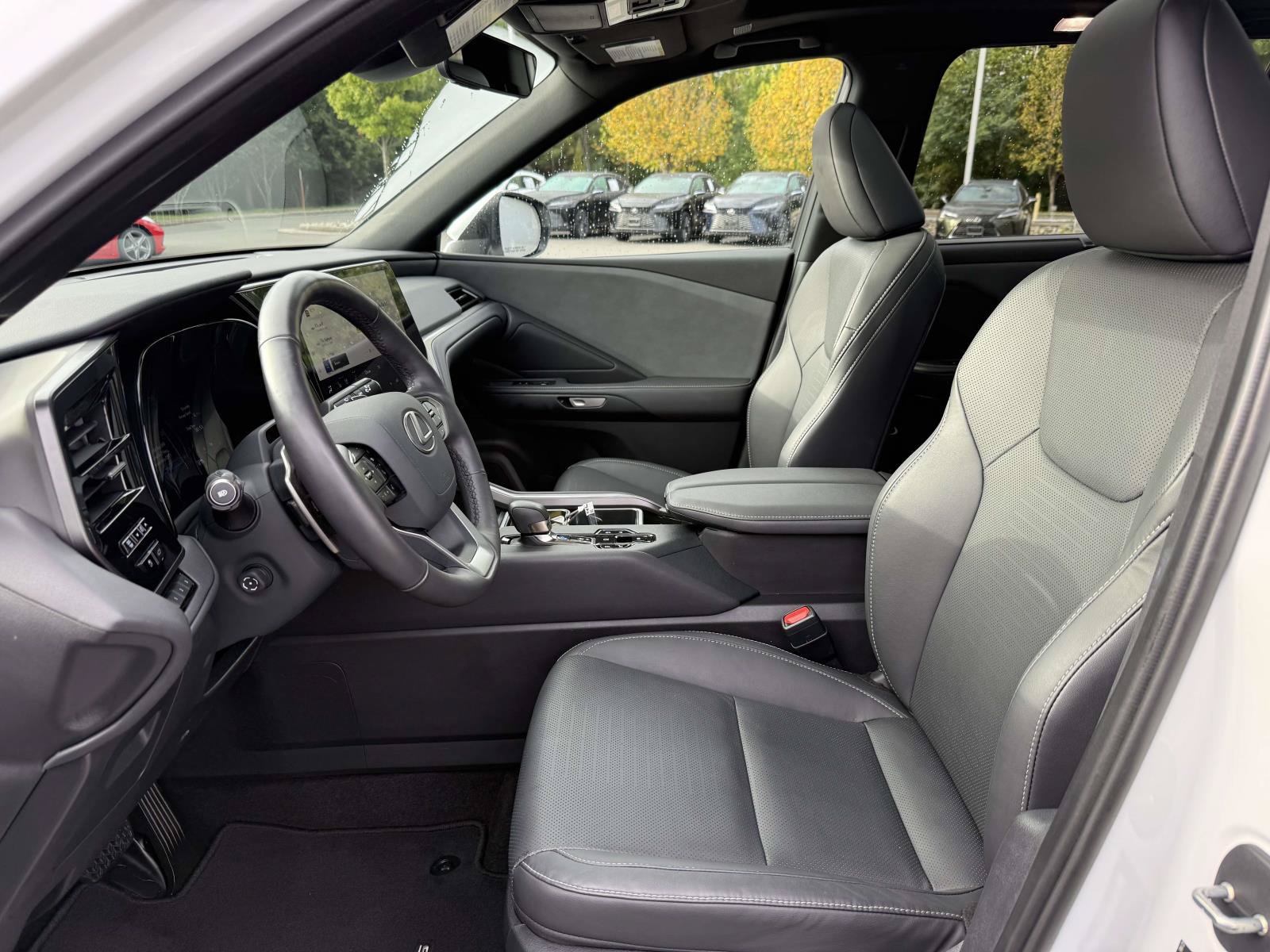 Used 2025 Lexus TX 350 AWD w/ Technology Package image 13