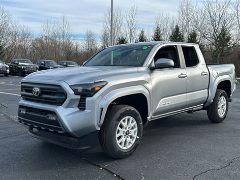 New 2026 Toyota Tacoma SR5 image 3