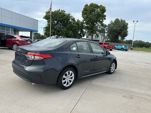 Used 2024 Toyota Corolla LE FWD image 5