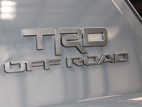 Certified 2026 Toyota 4Runner TRD Off-Road Premium w/ Tow Technology Package AWD/4WD image 17