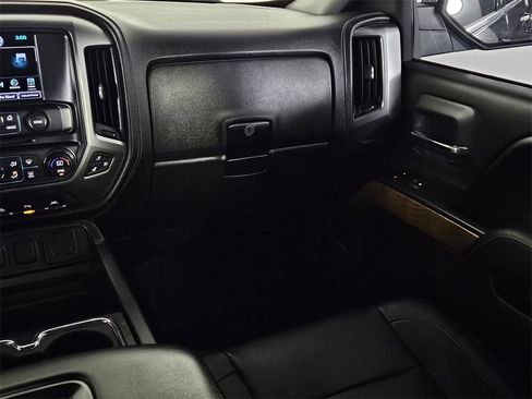 Used 2017 Chevrolet Silverado 1500 LTZ w/ Texas Edition image 10