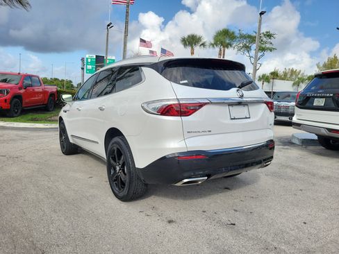 Used 2023 Buick Enclave Essence w/ Sport Touring Edition image 7