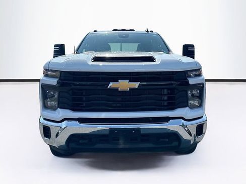 Used 2024 Chevrolet Silverado 3500 W/T w/ WT Convenience Package AWD/4WD image 3