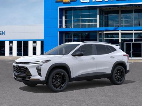 New 2026 Chevrolet Trax ACTIV image 2