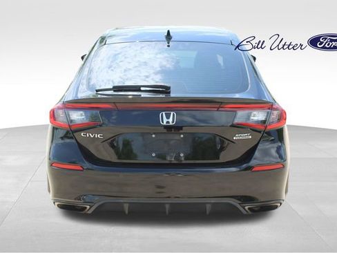 Used 2022 Honda Civic Sport Touring image 6