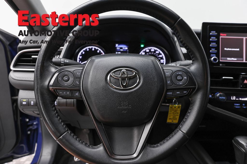 Used 2024 Toyota Camry SE FWD image 10