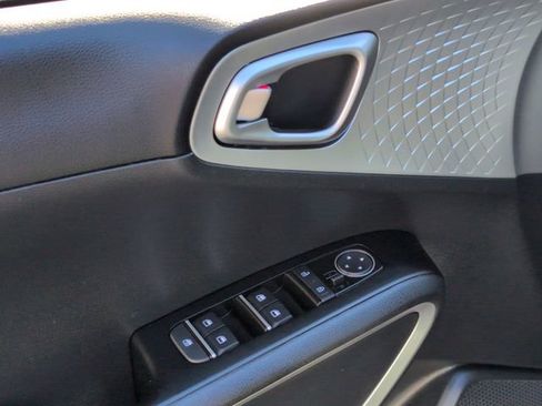 Certified 2025 Kia Soul S FWD image 13