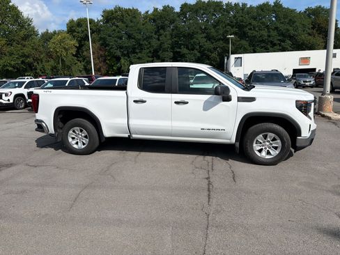 Used 2023 GMC Sierra 1500 Pro w/ Pro Value Package AWD/4WD image 22