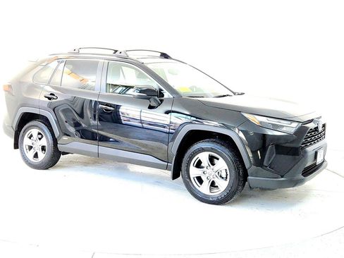 Certified 2025 Toyota RAV4 XLE image 7