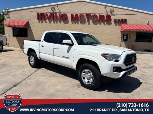 Used 2020 Toyota Tacoma SR5 image 1