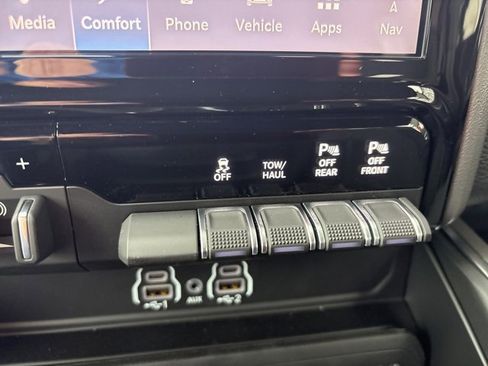 New 2026 RAM 2500 Big Horn image 13