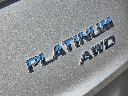 Used 2023 Nissan Rogue Platinum w/ Platinum Premium Package image 12