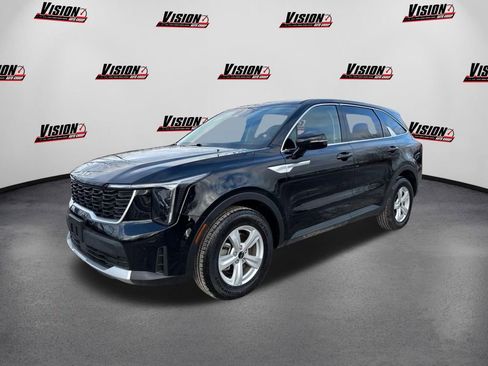Used 2025 Kia Sorento LX image 1