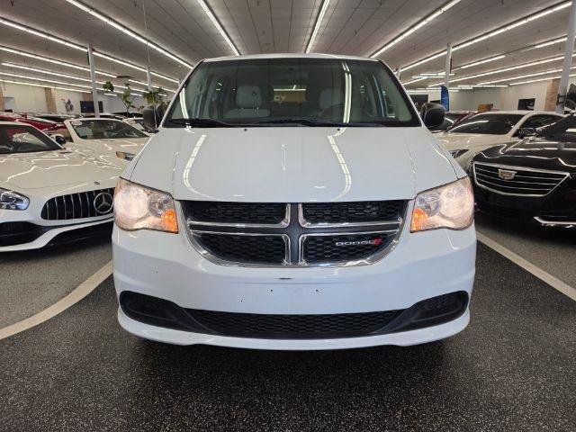 Used 2016 Dodge Grand Caravan SE w/ Quick Order Package 29E SE FWD image 3