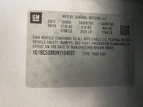 Used 2017 Chevrolet Cruze LS image 28