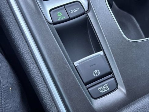 Used 2022 Honda Accord Sport image 25