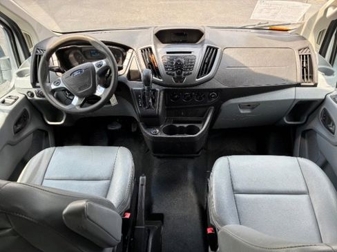 Used 2018 Ford Transit 150 XL image 21