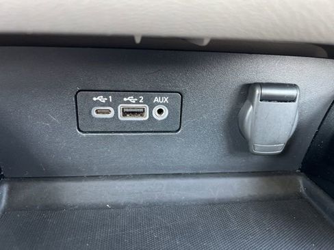 Used 2024 Nissan Altima 2.5 SV image 15