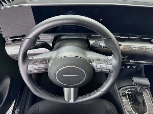 Certified 2025 Hyundai Kona SEL AWD/4WD image 13
