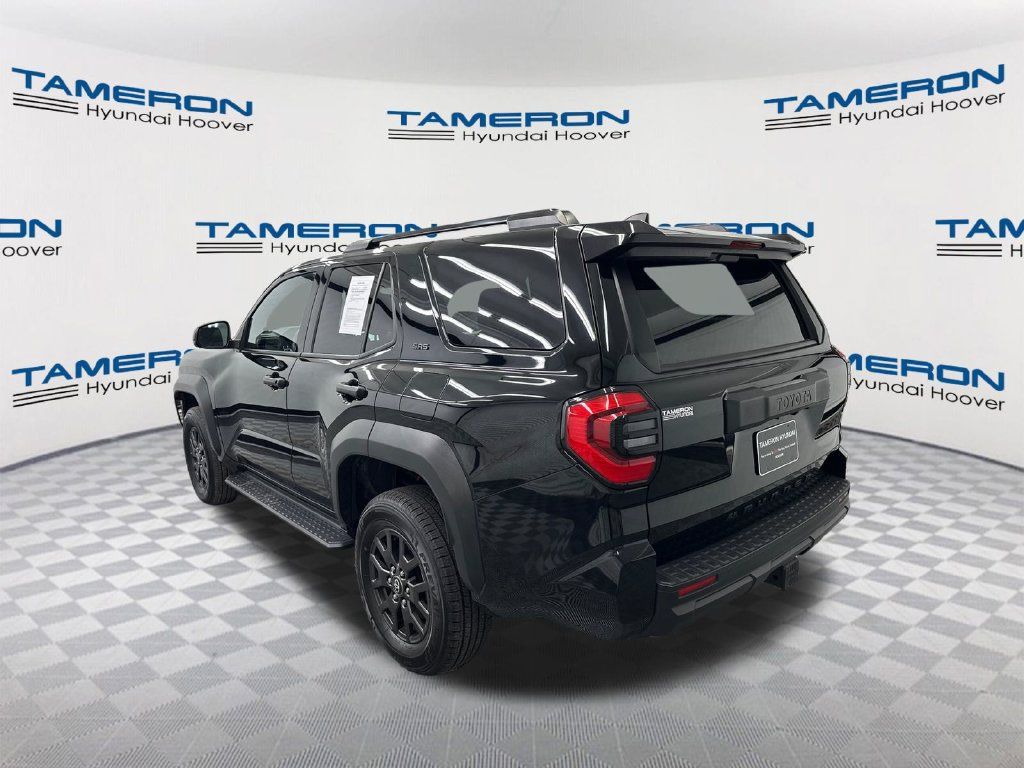 Used 2025 Toyota 4Runner SR5 AWD/4WD image 3