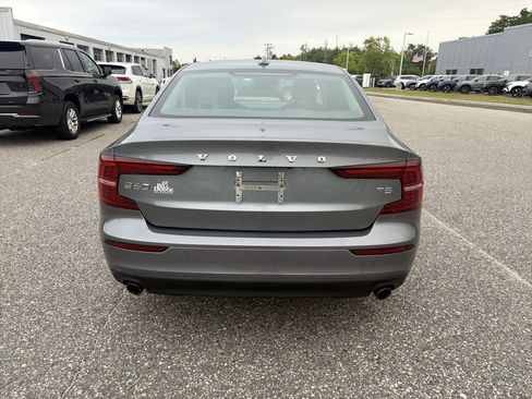 Used 2020 Volvo S60 T5 Momentum w/ Protection Package FWD image 6