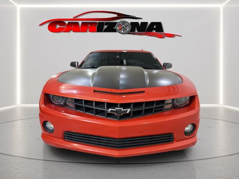 Used 2011 Chevrolet Camaro SS RWD image 2