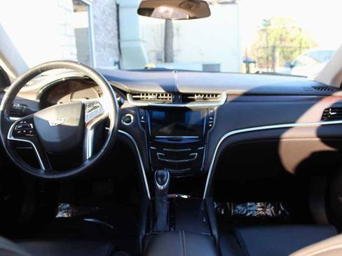 Used 2019 Cadillac XTS Luxury image 30