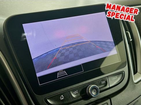 Used 2024 Chevrolet Malibu LT image 17