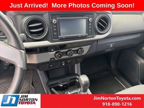 Used 2018 Toyota Tacoma SR5 image 14