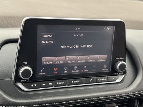 Used 2021 Nissan Rogue S image 28