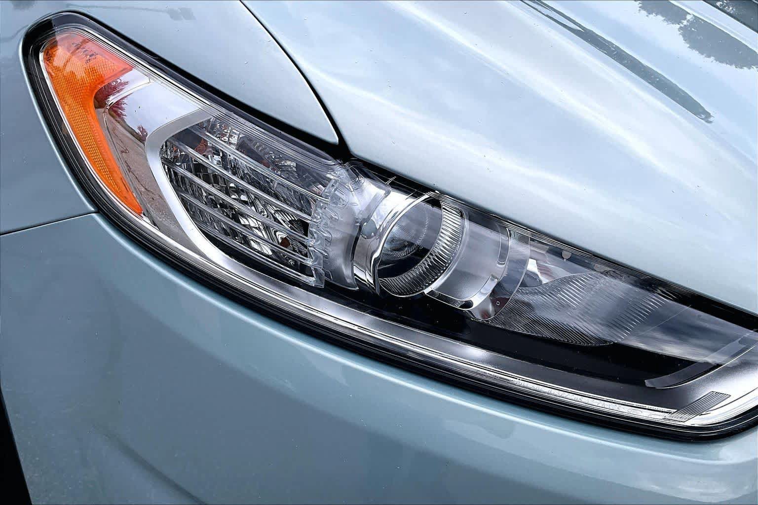 Used 2013 Ford Fusion SE FWD image 27