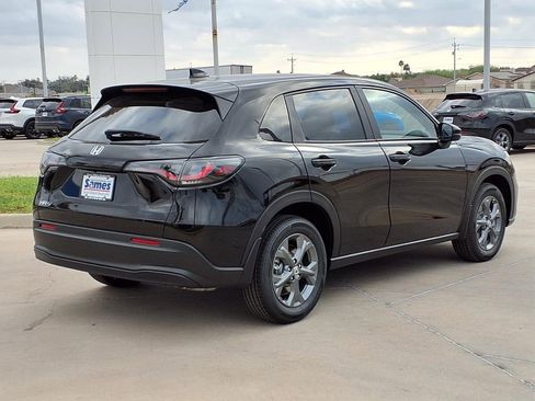 New 2026 Honda HR-V LX image 7