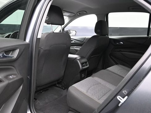 Used 2022 Chevrolet Equinox LT FWD image 16