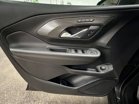 Used 2021 GMC Terrain SLT image 19