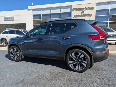 New 2026 Volvo XC40 B5 Ultra image 4