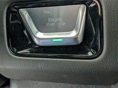 Certified 2025 GMC Yukon Denali image 24