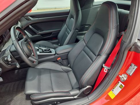 Used 2021 Porsche 911 AWD/4WD image 5