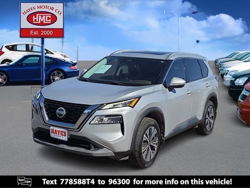 Used 2021 Nissan Rogue SV w/ Premium Package FWD image 1
